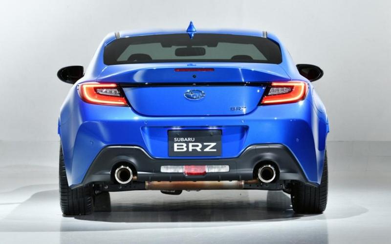 相比上一代,也就是2020款的斯巴鲁brz(27.38-28.