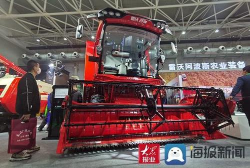 雷沃谷神gm100收割机全新配置升级"2021"盛装而来