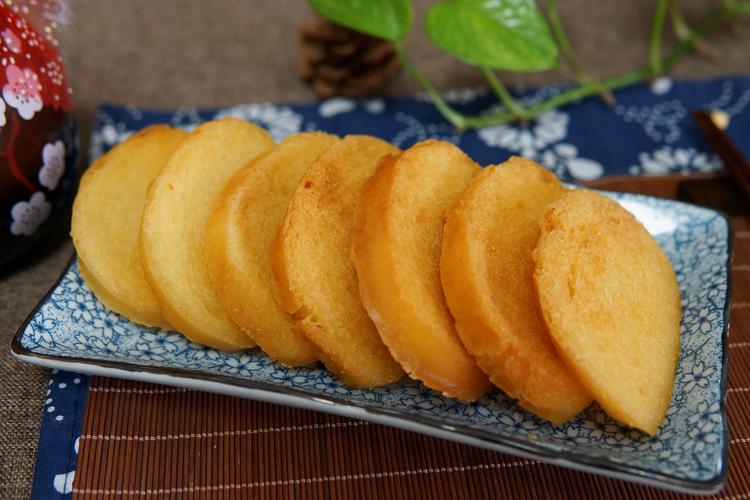 原创在家炸馒头片蘸点它再炸馒头不吸油金黄酥香不会炸糊