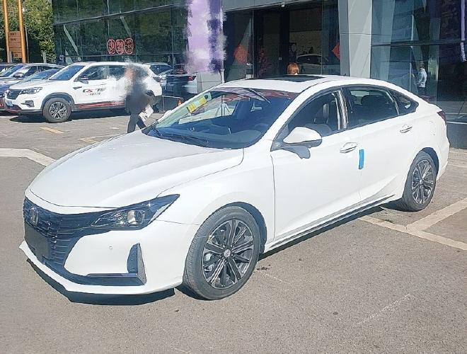 2022款长安锐程cc到店,前脸调整,马力提升,配置升级,月底上市