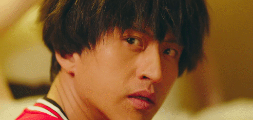 邓超眨眼放电眼神gif动图_动态图_表情包下载_soogif