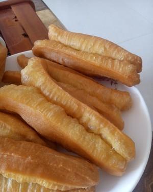 零基础炸油条的做法自己做的放心吃