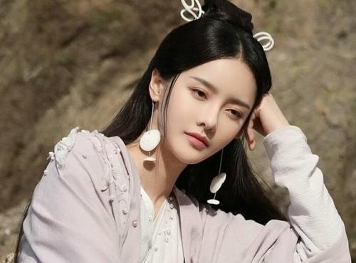 张芷溪爆料金瀚后续,工作人员曝:两人和好,女方陪男方开工_男友