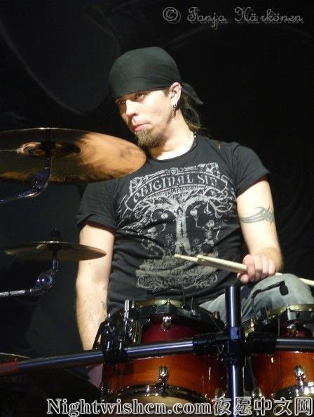 没有歌特版,就来这里弄下他:jukka nevalainen