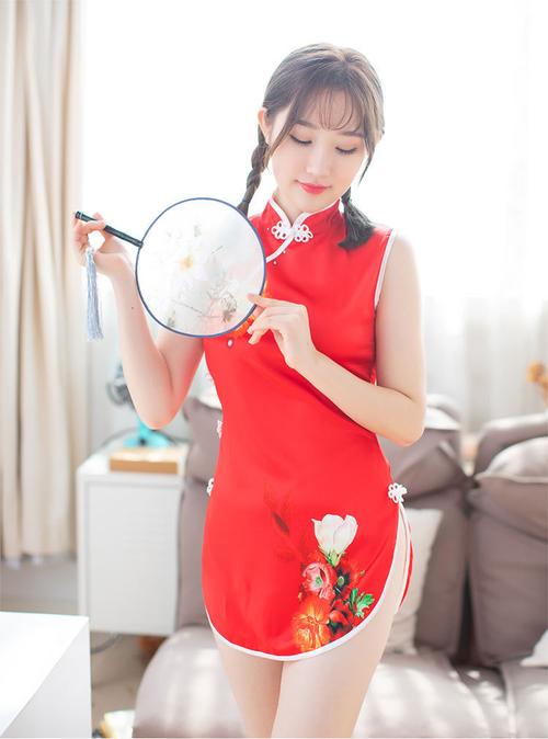 复古下摆开叉印花装饰盘扣修身超短旗袍红色性感情趣