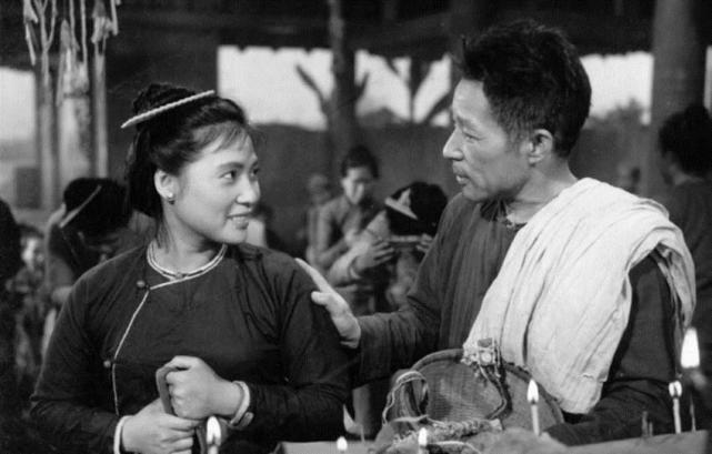 老电影《摩雅傣》,秦怡康泰饰演恋人,60年过去秦怡宏霞健在