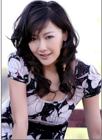  p>阿斯茹,1981年12月10日出生于内蒙古,中国内地女演员,毕业于 a