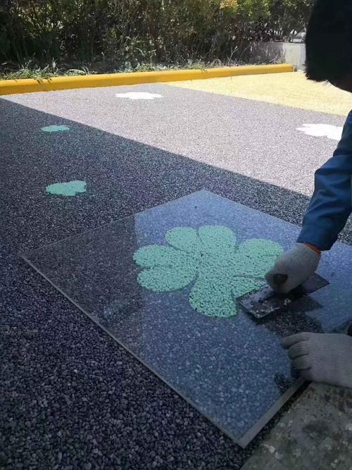彩色陶瓷颗粒防滑路面工程_防滑路面供应商哪家比较好