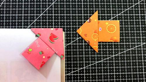 手工折纸:简单的书签折纸,看书的你非常实用哦!