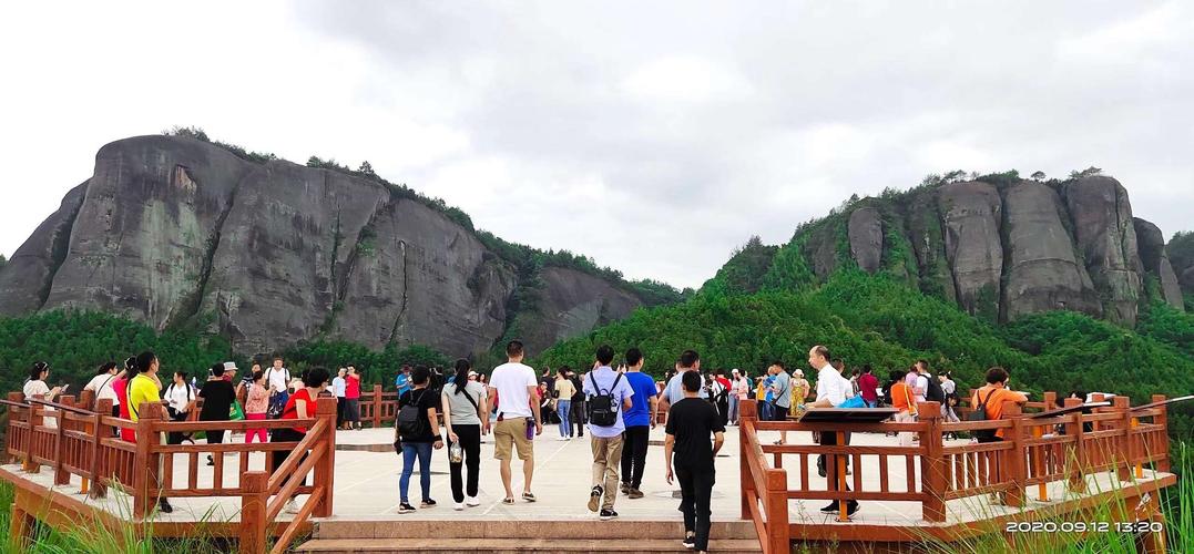 韩坊万象山