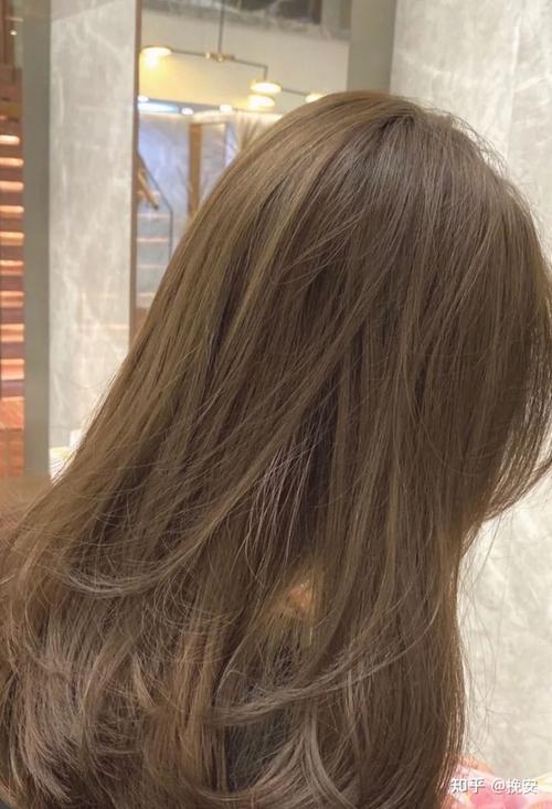 学生党第一次染头发有没有推荐的颜色