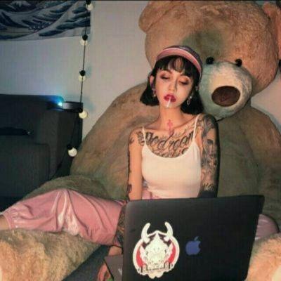 短发黑白头像女生冷酷霸气图片2020 别把离开说的那么