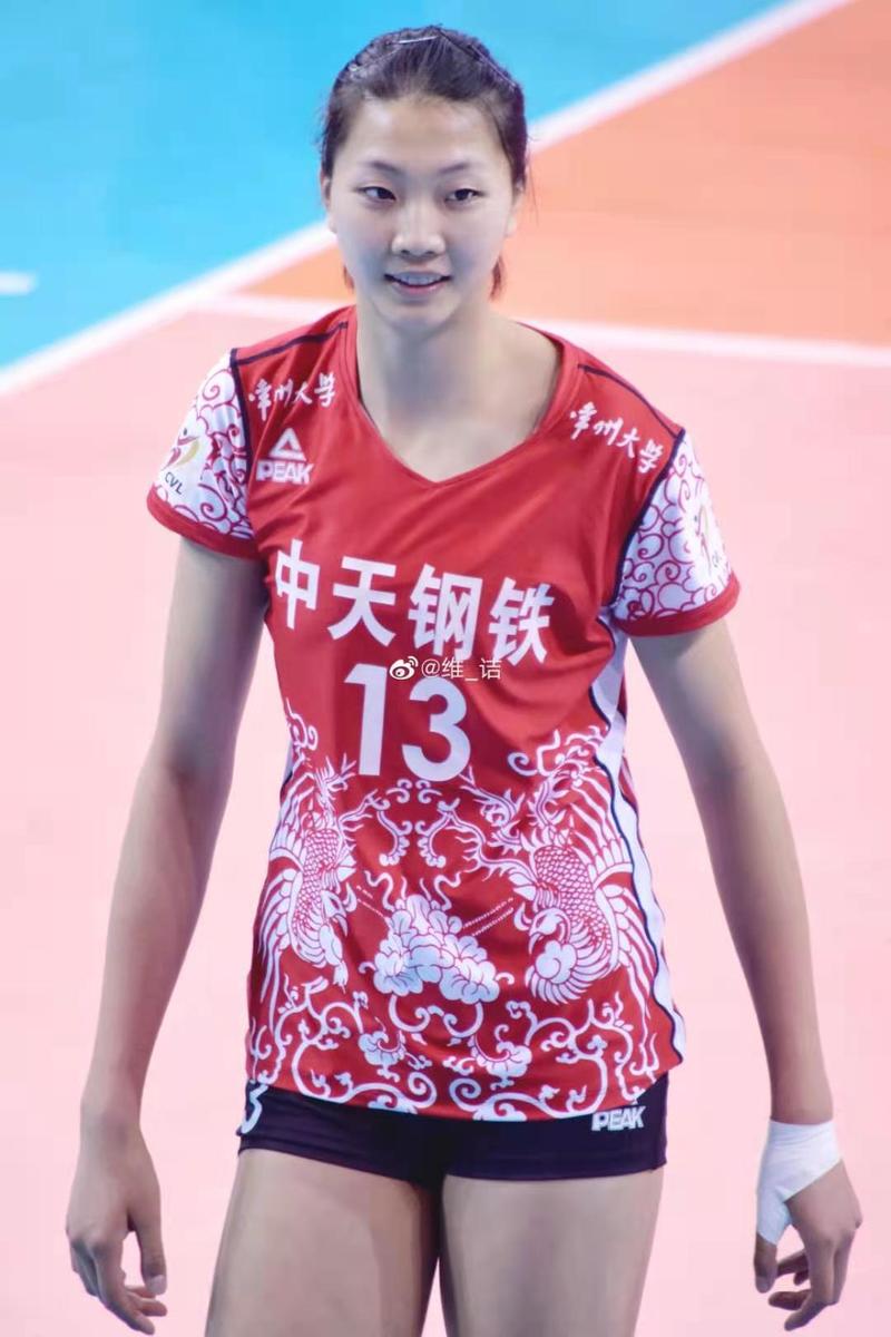袁心玥24岁生日,球迷纷纷祝福,巅峰期浪费一个赛季,规则需变通