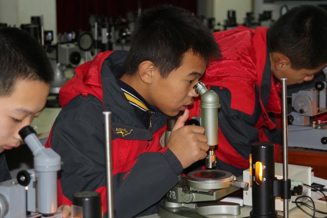 北京中关村外国语学校开放性科学实践活动