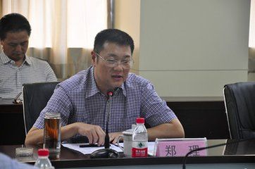 郑理的介绍