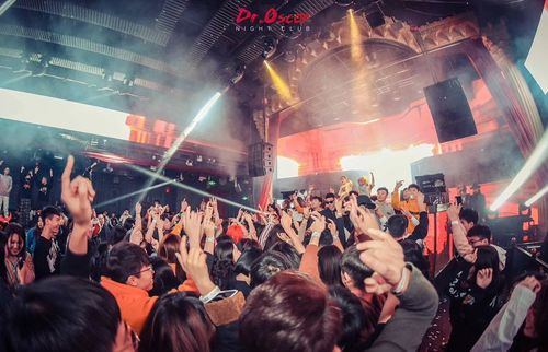 哈尔滨室内跨年电音节零点发售 | 摇摆你的二零一八高光时刻