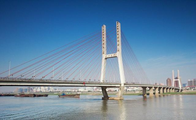 南昌一座跨江大桥洪州大桥开工造型设计图出来南昌人笑了