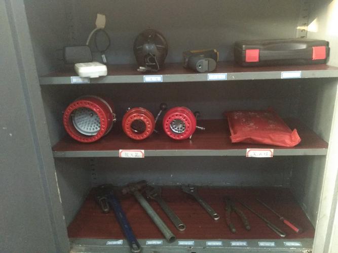 工具摆放整齐