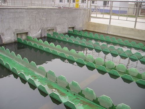 15,玻璃钢溢流堰板