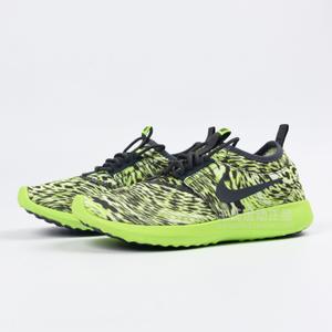 耐克斑马纹鞋女款