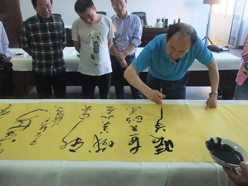 阜阳书法名家走进城南新区