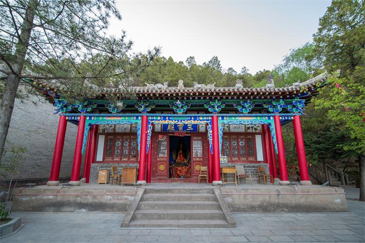 龙泉寺:清风出袖 明月入怀,公刘故里 荀鞫之光