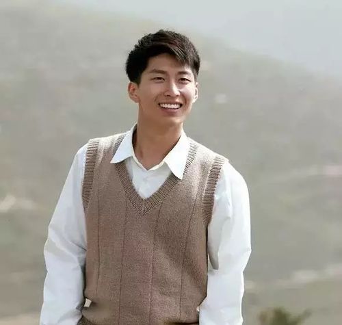 长得像井柏然被张艺谋捧了8年没火和赵丽颖拍戏一夜爆红