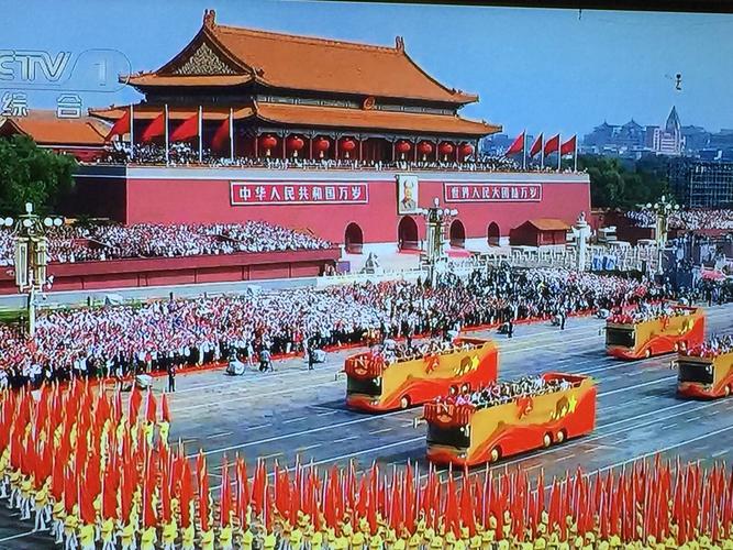 欣欣向荣的美篇《巾帼红心永向党》