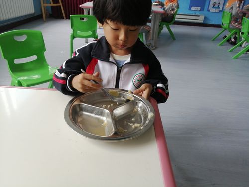 【春蕾幼儿园大一班】—节约粮食 杜绝浪费 从我做起