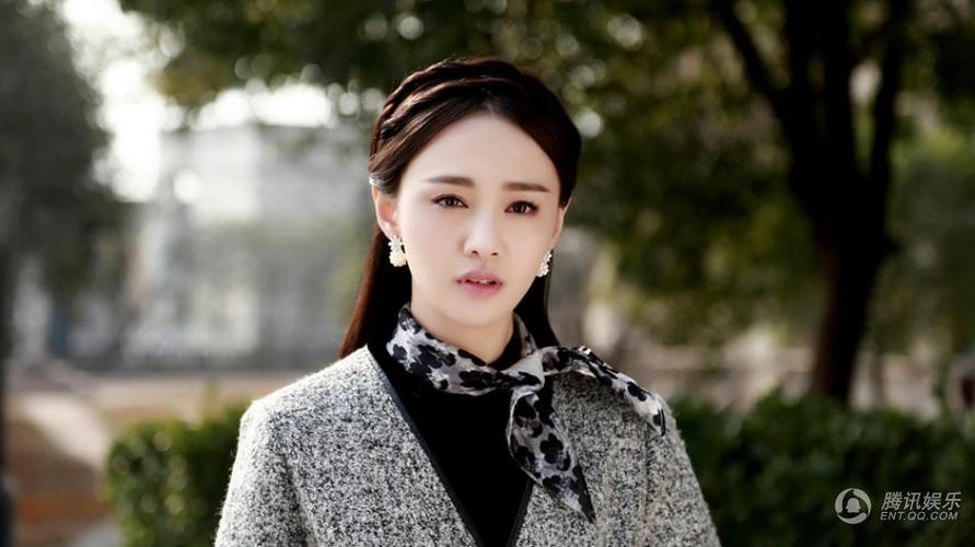 《偏偏喜欢你》首播剧情引热议 全国收视破2