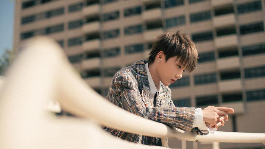 分享自制刘雨昕电脑壁纸 【多图】