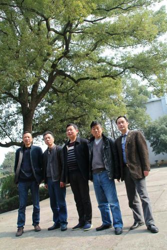 亲爱的五杂伢几.