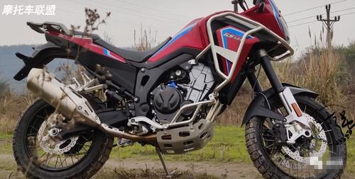 国产非双,双油箱,续航1000多公里,恒舰大海道500亮相