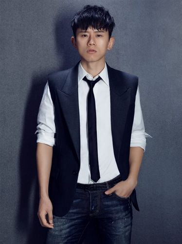 《诛仙青云志》爆新剧照 张杰献唱片头曲为剧情再埋"伏笔"