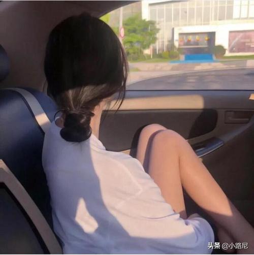 第二十篇好看的背影侧脸头像女生最爱的真人头像太美了