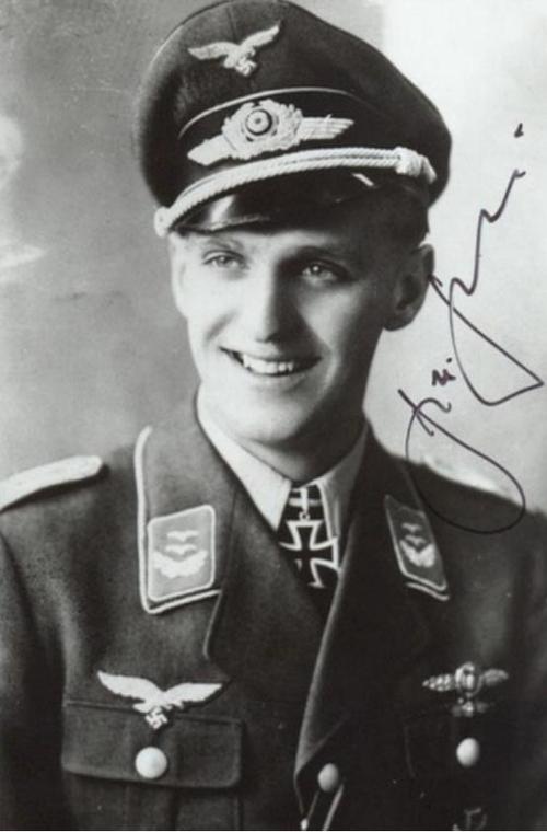 纳粹德国的超级美男颜值爆灯一人顶上一个装甲兵团