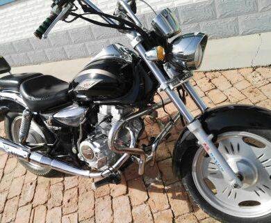 大阳125太子摩托车