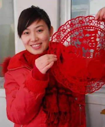 央视主持人:郑丽