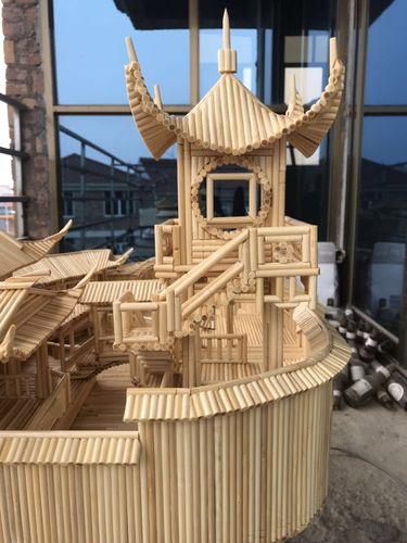 有才!男子用5200只筷子造古建筑,耗时45天含亭台楼阁