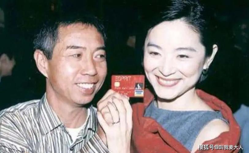 原创林青霞和秦汉"纠缠"23年后,为何转身嫁给这个"丑男"?