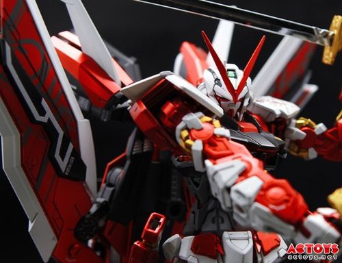 拔刀流!斩! 红色异端参上!