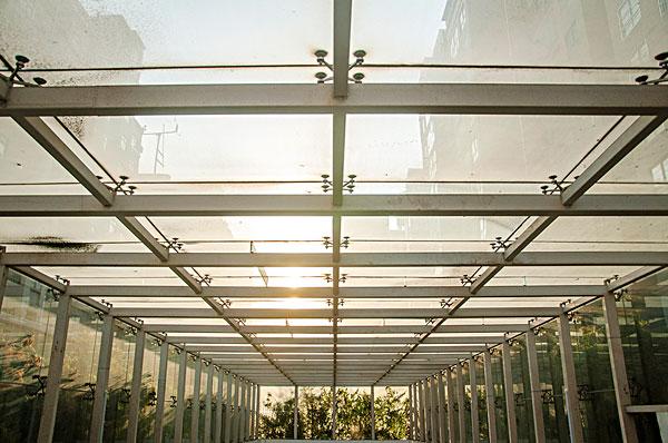 建筑玻璃顶棚