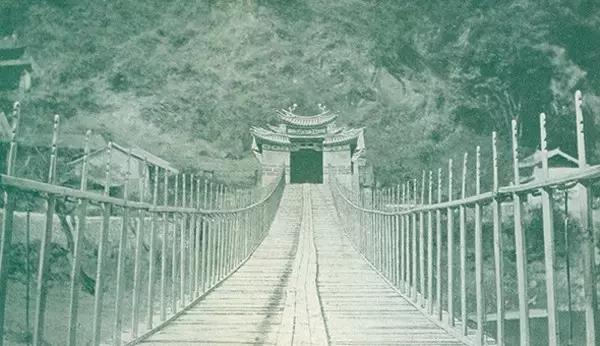 世界上最古老的铁索桥——永平霁虹桥