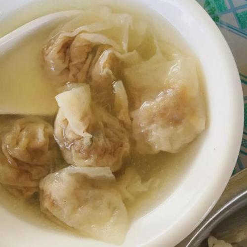 与中原地区保持了密切接触的福建,当地人则把馄饨称为"扁食"或"扁肉"