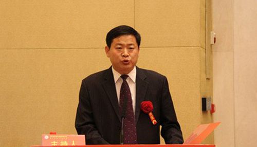 保定市雄县原县委书记吴亚飞接受组织审查