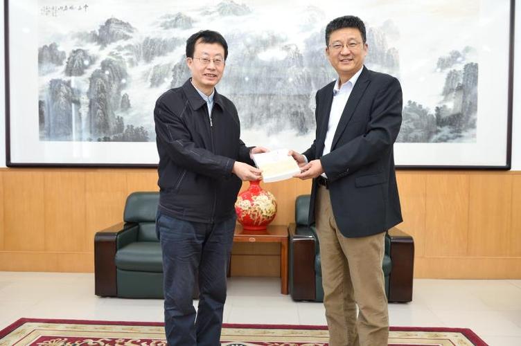 学术活动我校举行敦聘南开大学常建华先生为特聘教授仪式暨学术讲座