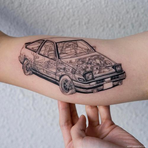 非常精细的机械汽车相机拆解&构造纹身图案