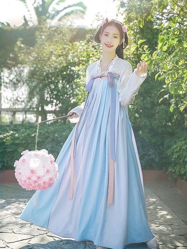 汉服齐胸襦裙只适合平胸妹子?胸大的穿会显胖?
