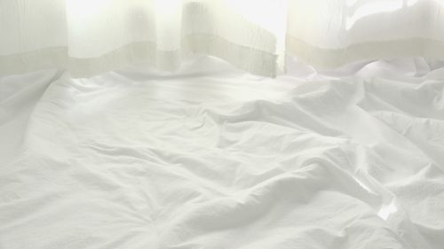 【4k】白色床单窗帘_3840x2160_高清视频素材下载(:)