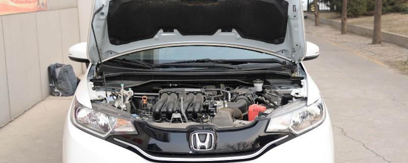 第一代飞度发动机是进口的吗